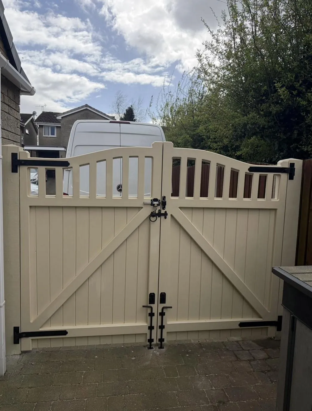 Residential driveway gate installation — Naperville, IL